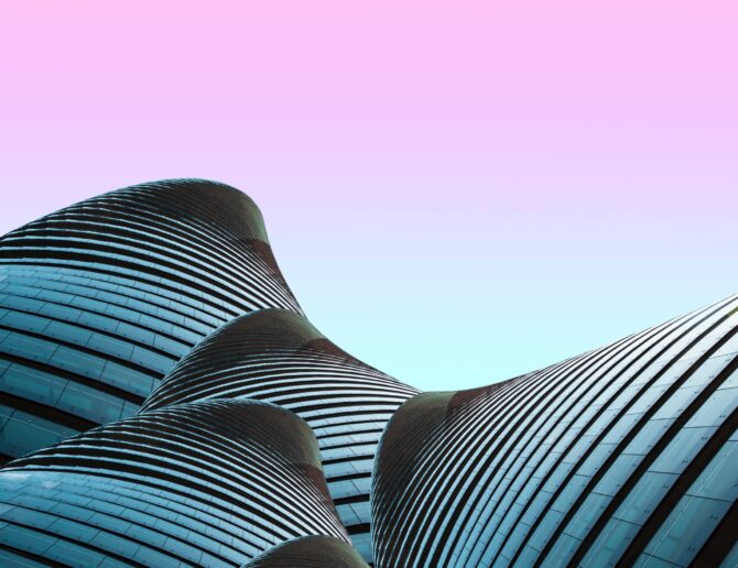 simone-hutsch-WRIsWAI13H4-unsplash